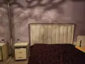 Бяла спалня с кожена тапицерия., снимка 1