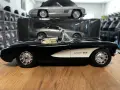 Метална колекционерски модел BBURAGO CHEVROLET CORVETTE 1957 1:18 54.76 лв. / 28 €, снимка 2