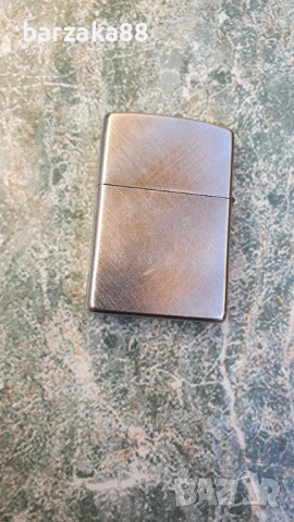Газова запалка Зипо Zippo Вълк, снимка 2 - Запалки - 54283420