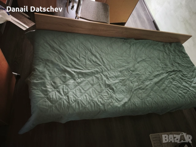 Продавам единично легло+ракла