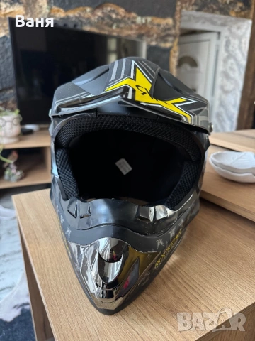 Кросова каска , снимка 2 - Аксесоари за велосипеди - 54324842