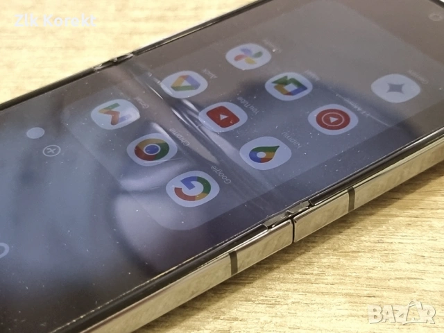 Samsung Z Flip 5  256GB, снимка 14 - Samsung - 54473128