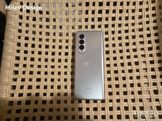 Samsung Galaxy Z Fold 3 5G 256GB, снимка 2 - Samsung - 55251398