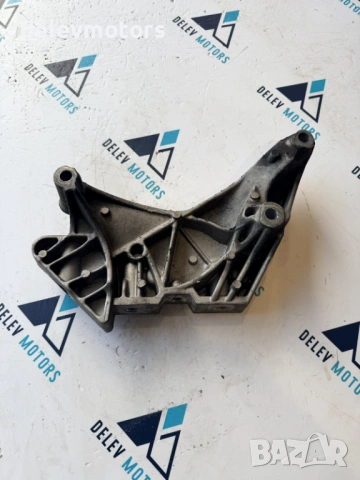 06J199207P лапа за двигател от Vw Golf R 4motion 2018 г, двигател CJX 2.0 TFSI 300 кс., снимка 6 - Части - 54240232