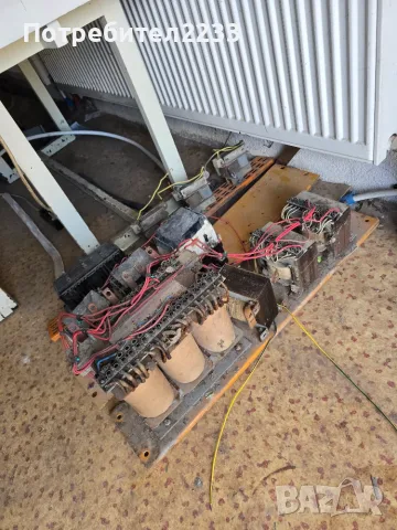 Продавам електрически компоненти, демонтирани от голям дизелов генератор., снимка 4 - Друга електроника - 55604072