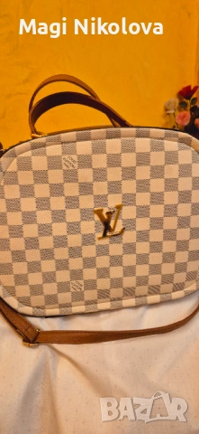 Изключително запазена дамска чанта