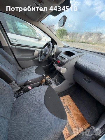Toyota Aygo 1.0, снимка 7 - Автомобили и джипове - 54662583