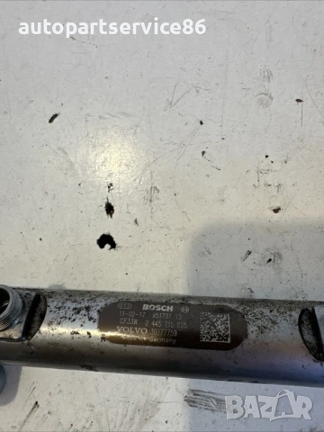 Горивна рейка с датчик за Volvo V70 2.0 TDI 163HP (2012) 0445215025, снимка 2 - Части - 54021075