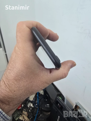 IPhone Xr, снимка 4 - Apple iPhone - 54465884