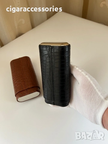 Кожен калъф за 3 пури с кедрово дърво + резачка (крокодилски ефект), снимка 2 - Табакери - 54098044