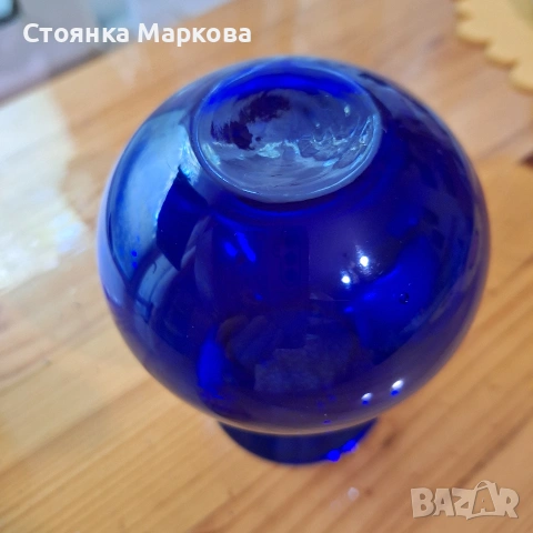Синя стъклена вазичка, снимка 5 - Вази - 55206756