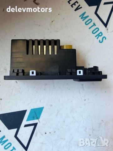 l8b2-19e110-cd USB конектор от Land Rover Range Rover Velar (L560) 3.0 D двигател/електро DT306 , снимка 3 - Части - 55112245