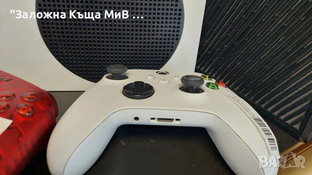Xbox Series S 512g b + Pulse Cipher Special Edition Controller, снимка 3 - Xbox конзоли - 55079978