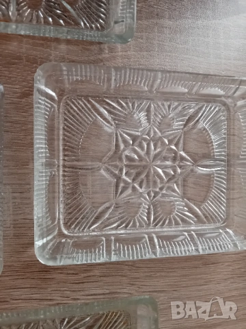 4бр. Комплект кристални чинийки от соца, снимка 2 - Чинии - 54222313