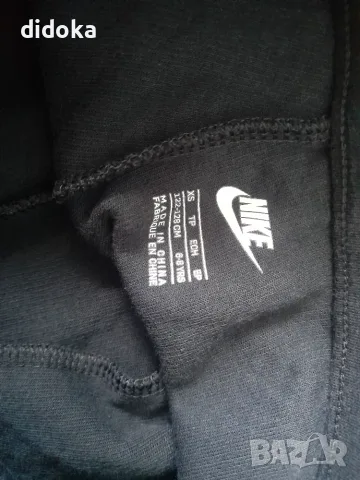 Долнище nike оригинален , снимка 3 - Детски анцузи и суичери - 55655369