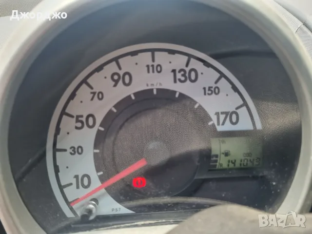 Aygo connect 2011, снимка 3 - Автомобили и джипове - 55564407
