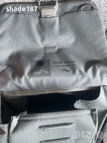 Голяма сива раница: Peak Design Everyday Backpack V2 (20L / 30L), снимка 3 - Чанти, стативи, аксесоари - 55012098