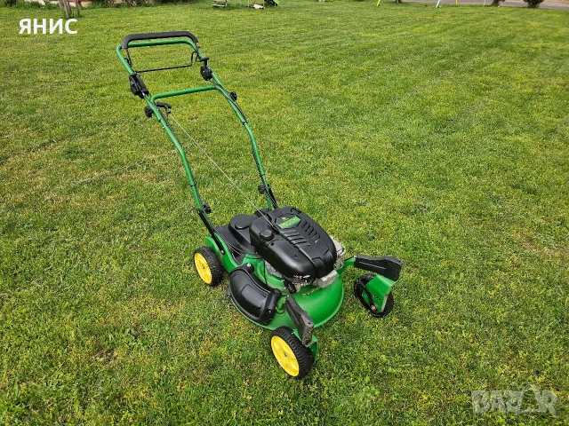 САМОХОДНА КОСАЧКА JOHN DEERE JS63VC. ПЕРФЕКТНА 