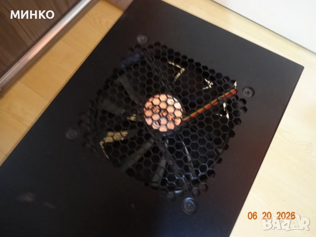 Antec 300 Three Hundred , снимка 15 - Захранвания и кутии - 54987856