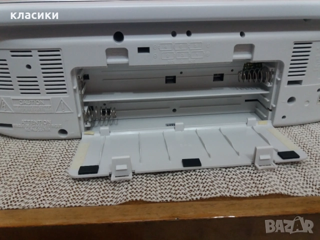 Радиокасетофон SONY, снимка 11 - Радиокасетофони, транзистори - 54789404