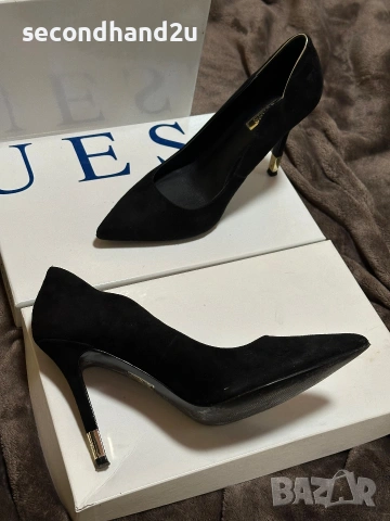 Токчета Guess - черен велур, снимка 2 - Дамски елегантни обувки - 54581134