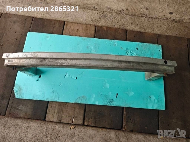Греда под задна броня за Audi Q5 8r, снимка 2 - Части - 55219299