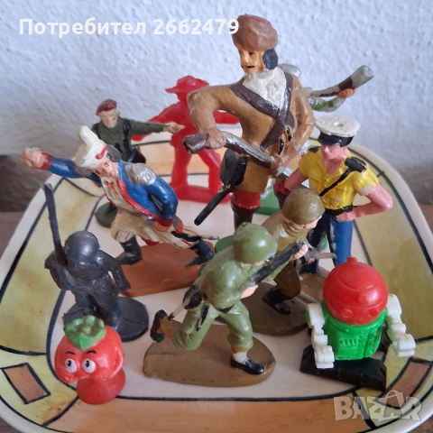 Продавам лот играчки, войничета ., снимка 3 - Антикварни и старинни предмети - 54201370