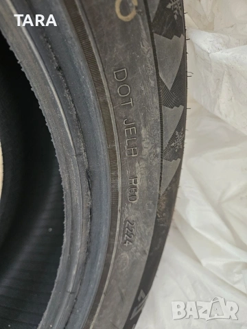 Зимни гуми на 2000км Използвани, снимка 3 - Гуми и джанти - 54044853