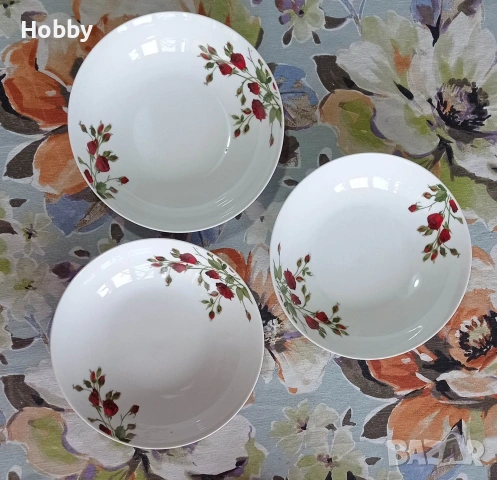 Порцеланови чинии, снимка 3 - Чинии - 54018161