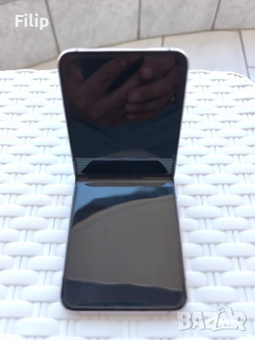 Samsung Galaxy Z Flip 5 (като нов), снимка 5 - Samsung - 55103316
