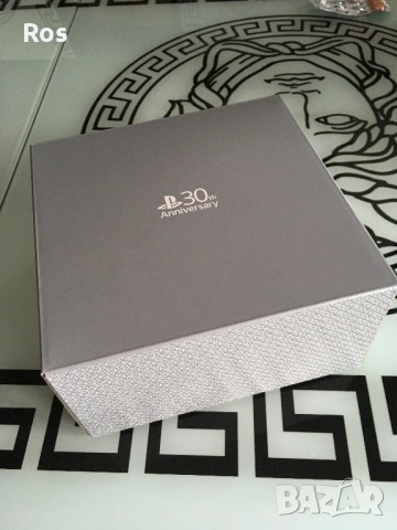 PlayStation 5 DualSense Edge 30th Anniversary Edition Нов, снимка 6 - PlayStation конзоли - 54482934