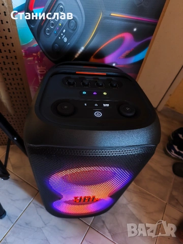JBL Partybox 320, снимка 2 - Тонколони - 54428865