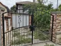 Къща в гр. Нови Пазар , снимка 1