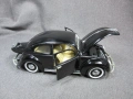 1/18 МЕТАЛНА КОЛИЧКА МАЩАБЕН МОДЕЛ VOLKSWAGEN EXPORT SEDAN 1951 MAISTO, снимка 4