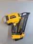 такер Dewalt пистолет са пирони , снимка 2