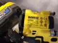 Гайковерт DeWALT DCF921, 18 V, 406 Nm, с 2 батерии 1.7 Ah PowerStack и зарядно, снимка 3