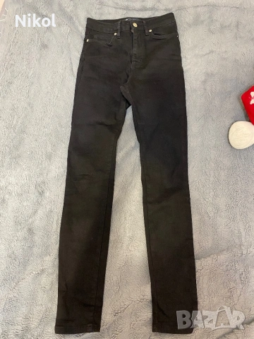 Продавам тези дънки
