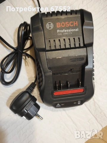 Бързо зарядно Bosch GAL 1880CV. Цена: 31€ (цената е крайна