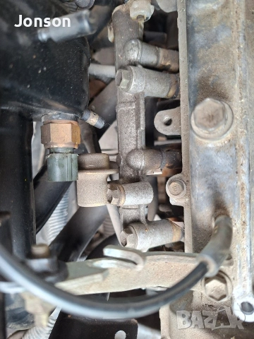 Рейка с дюзи за Daihatsu Sirion 1,0i, 58к.с
