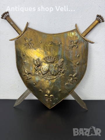 Декоративен щит за стена с мечове №8063