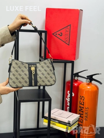 Guess ⚜️Дамски Чанти , снимка 11 - Чанти - 54335960