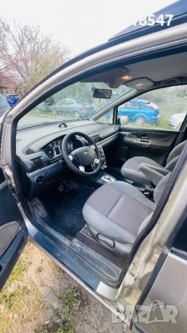 Ford Galaxy 2.8 V6 Газ/Бензин 205 к.с. – Поддържан, Всички документи налични, снимка 7 - Автомобили и джипове - 54174016