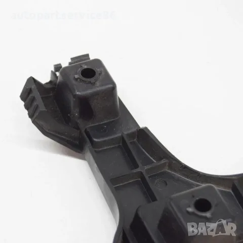 Заден десен държач за броня за Volvo XC60 2.4 TDI (2011) 30763440 OEM, снимка 2 - Части - 55655667