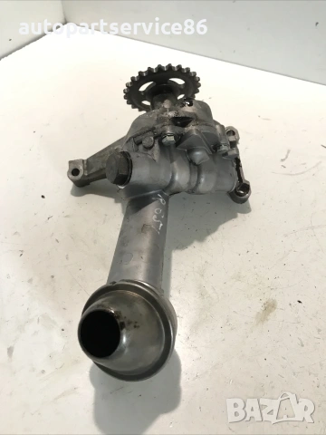 Маслена помпа за Mercedes Sprinter 308 / 208 2.3D (1995-1999) 6031810320, снимка 2 - Части - 55230166