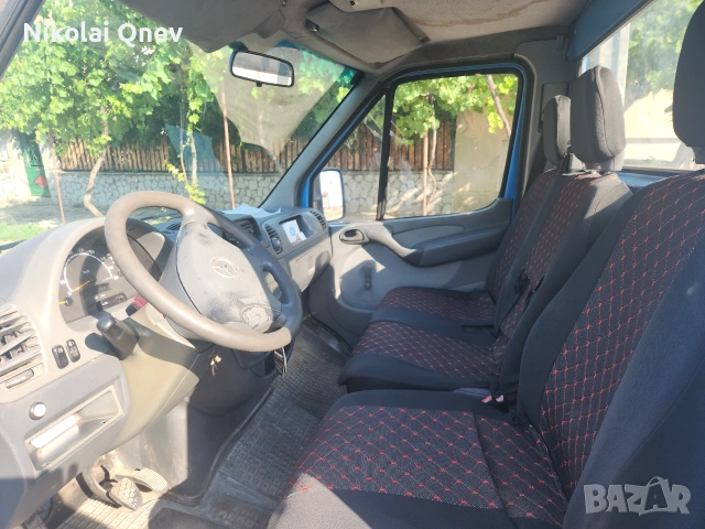 Товарен бус Мерцедес 208, снимка 3 - Бусове и автобуси - 55097449
