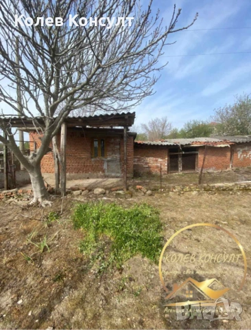  Едноетажна къща в село Оряхово, община Харманли, снимка 2 - Къщи - 54189562