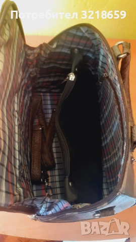 Дамска чанта, снимка 2 - Чанти - 53981639