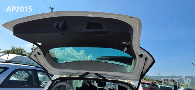 Заден Капак Opel Zafira Tourer 2017 бял, снимка 3 - Части - 54844667