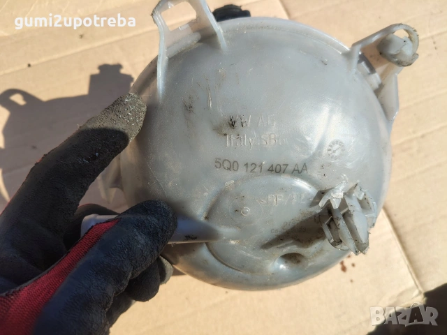 Разширителен Съд Охладителна Течност 5Q0121407AA Volkswagen Passat B9 1.5 eTSI 150кс 2024г, снимка 3 - Части - 55147591