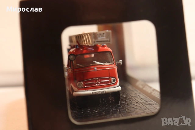 1/72 ATLAS MERCEDES BENZ КАМИОН ПОЖАРНА МОДЕЛ КОЛИЧКА, снимка 4 - Колекции - 54303002